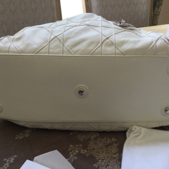 Christian Dior Handbag Blanc Lambskin - Picture 5 of 9